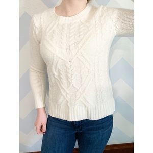 🌱 Olivia Sky white sweater